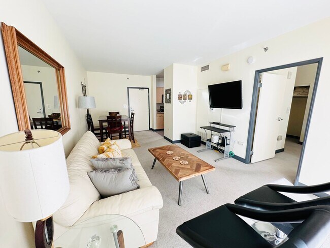 Foto del edificio - Furnished 1 bedroom, 1 bath in Acqua Vista...