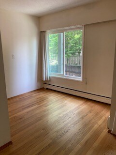 Photo principale - 1653 Oak Bay Ave