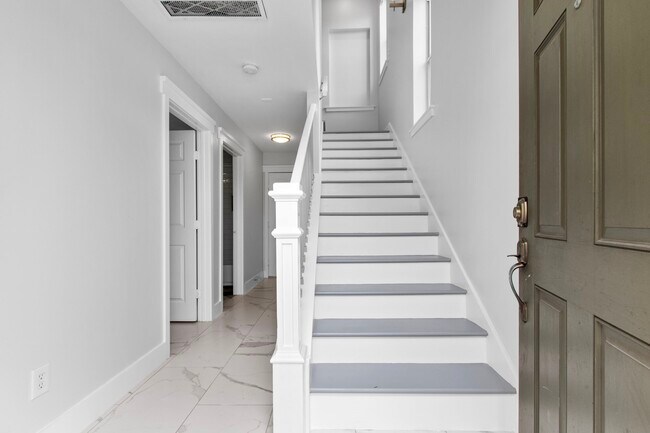 Foto del edificio - 1213 Nagle St