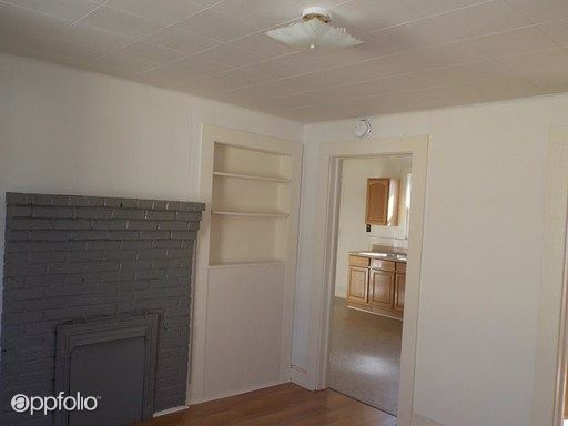 Building Photo - 1008 N Boone St