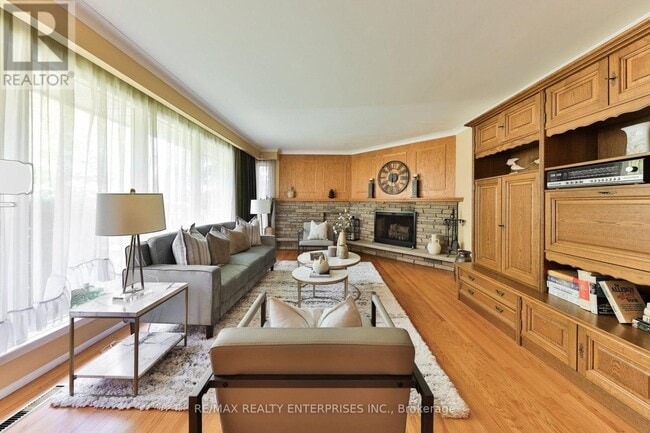Building Photo - 1364 Avonbridge Dr