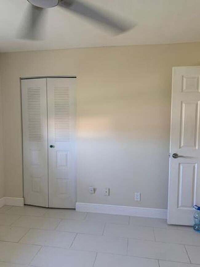 Foto del edificio - 22776 Neptune Rd