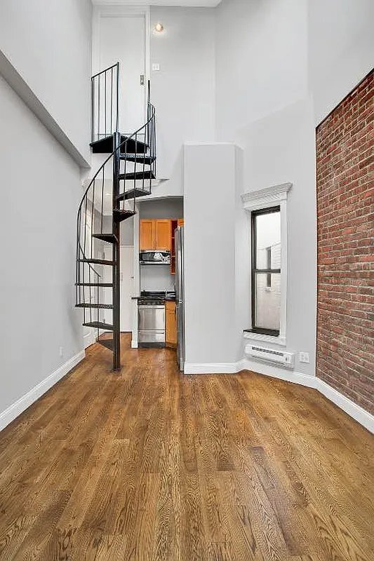 Primary Photo - 44 Avenue B