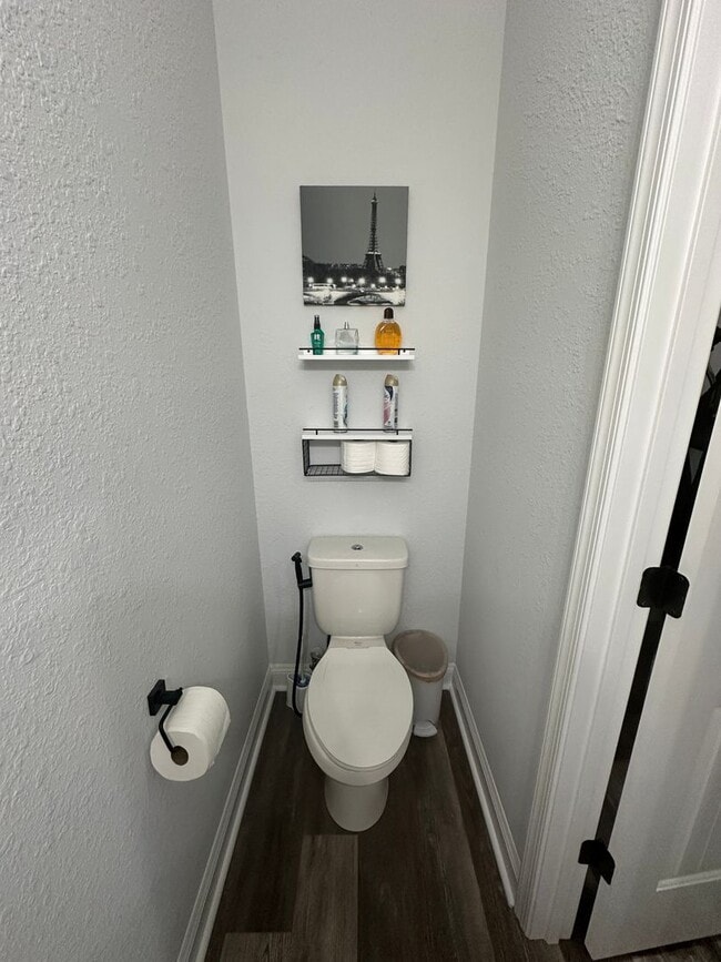 Building Photo - 251 Chapel St