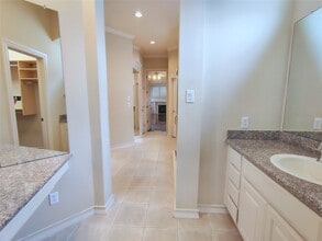 Building Photo - 5606 Grandwood Ln