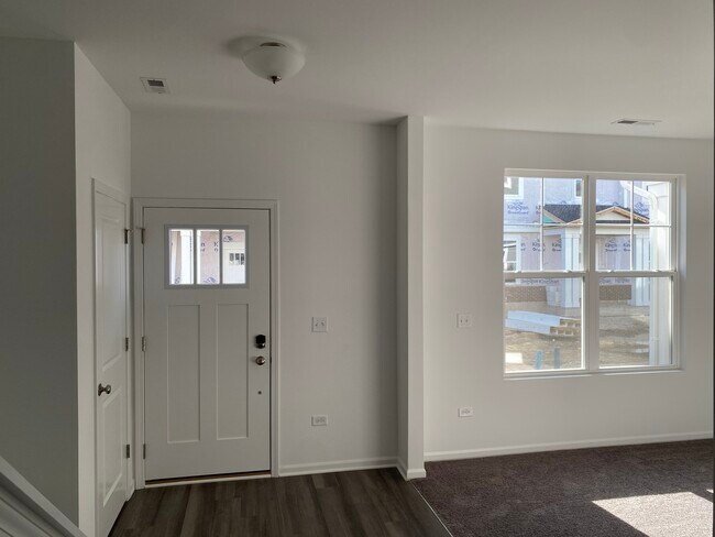 Foto del edificio - 4443 Chelsea Mnr Cir