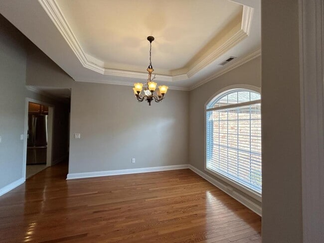 Building Photo - 606 Viceroy Ct