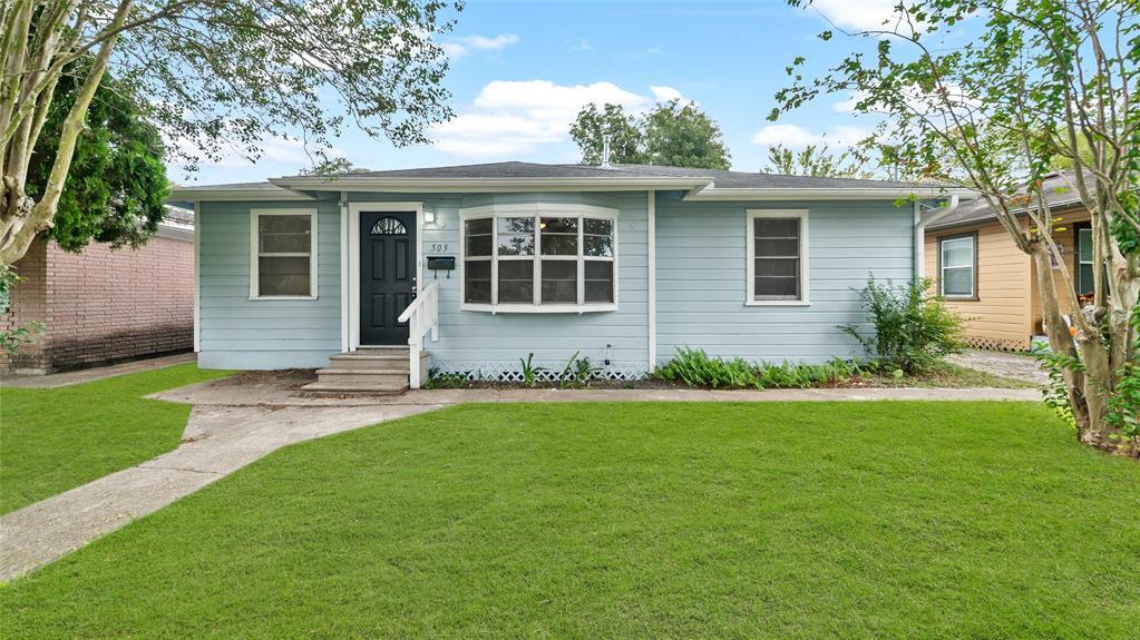 Foto principal - 503 Lake Rd