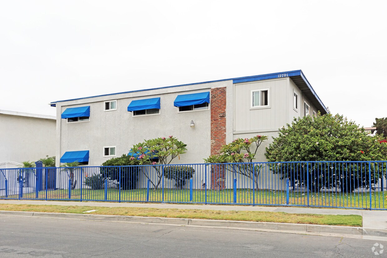 Building Photo - 12701 Morningside Ave