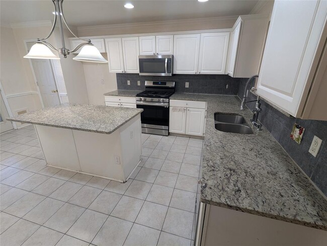 Foto del edificio - 1016 Stacia's Way