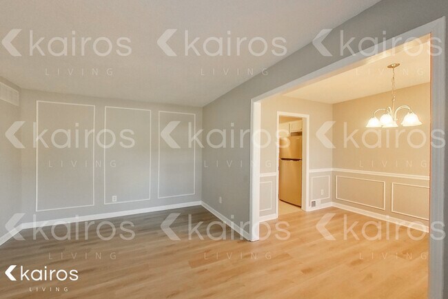 Building Photo - 2785 Clearbrook St.