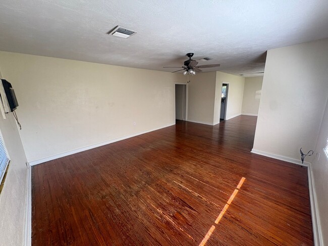 Building Photo - Great Home in Mount Dora