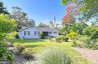Building Photo - 258 Riverside Rd