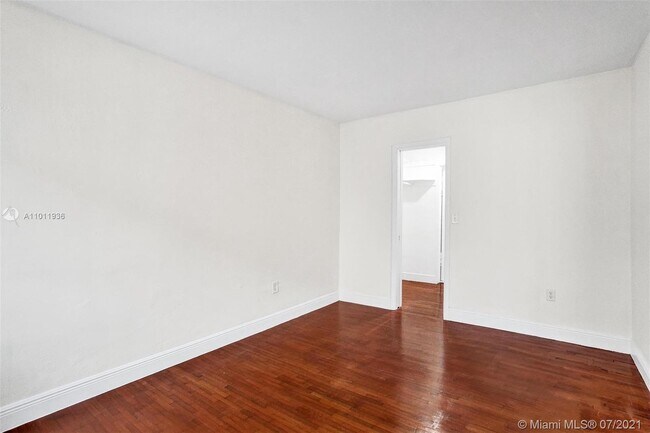 Building Photo - 218 Santillane Ave