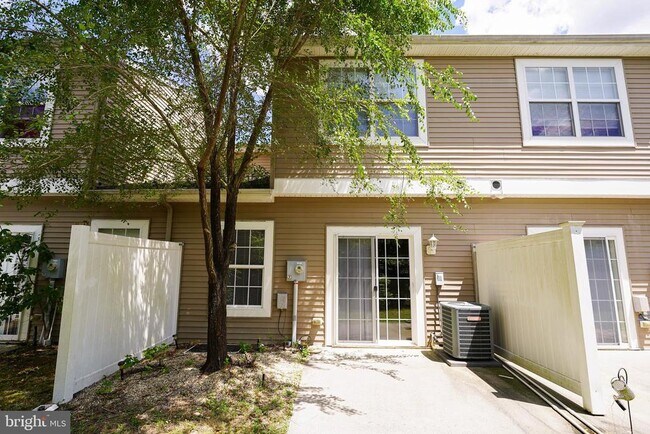 Foto del edificio - 420 Parkview Ct