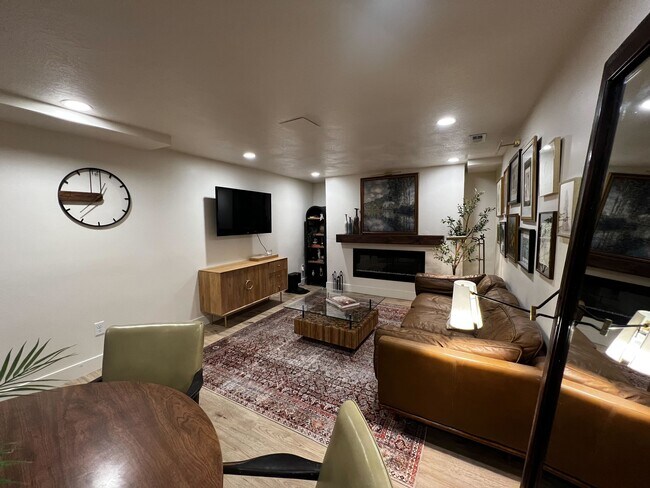 Building Photo - 1416 S Concord St