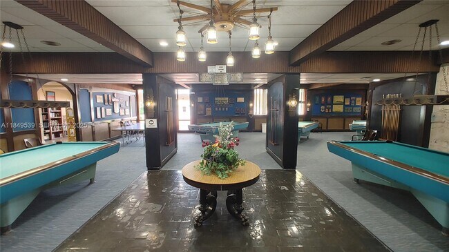 Foto del edificio - 3030 Marcos Dr