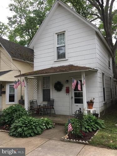 Building Photo - 104 1st Ave