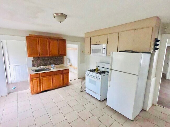 Foto del edificio - 44 Gilbert Ave