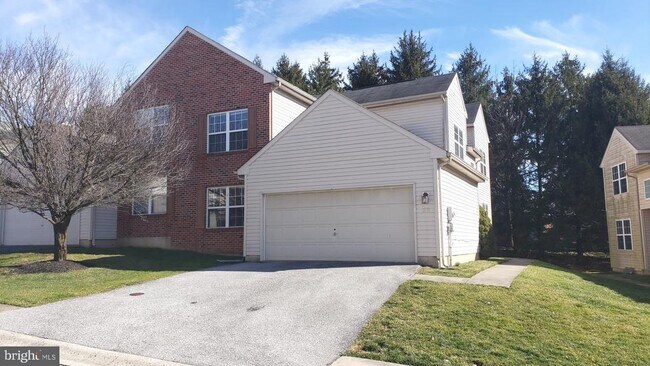 Building Photo - 26 Saddle Ridge Ct