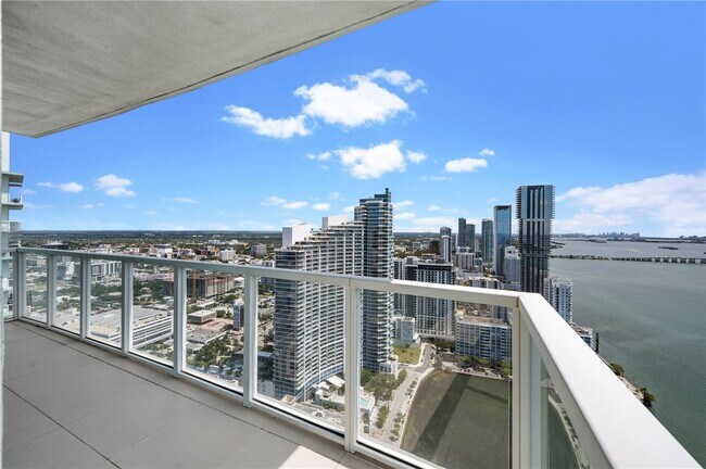 Foto del edificio - 1900 N Bayshore Dr