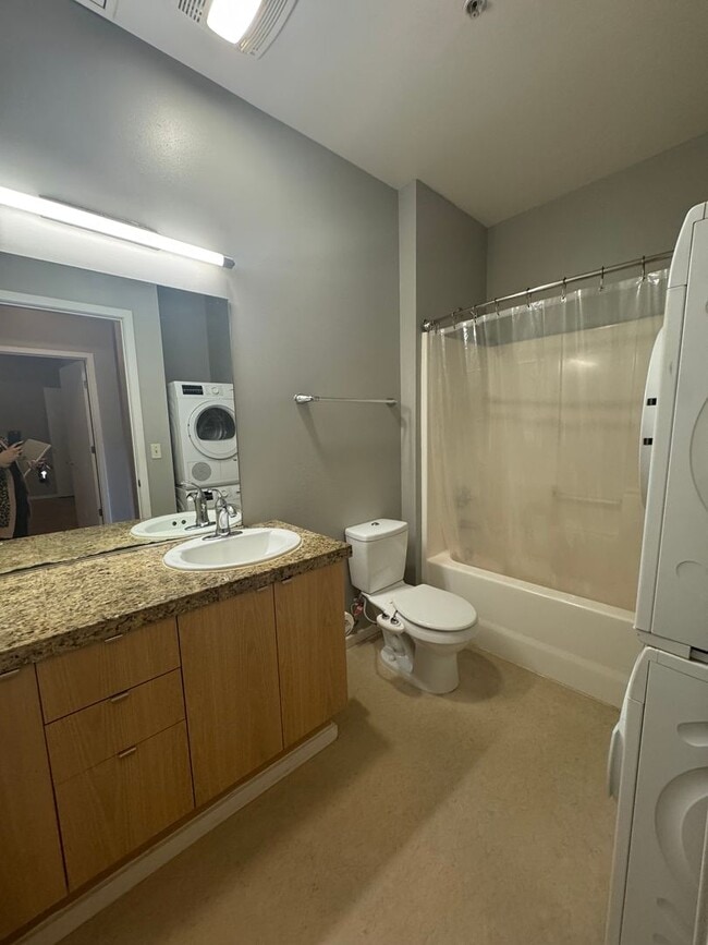 Interior Photo - Hawthorne @ Ladd's - 1 & 2 Bedroom Apartme...