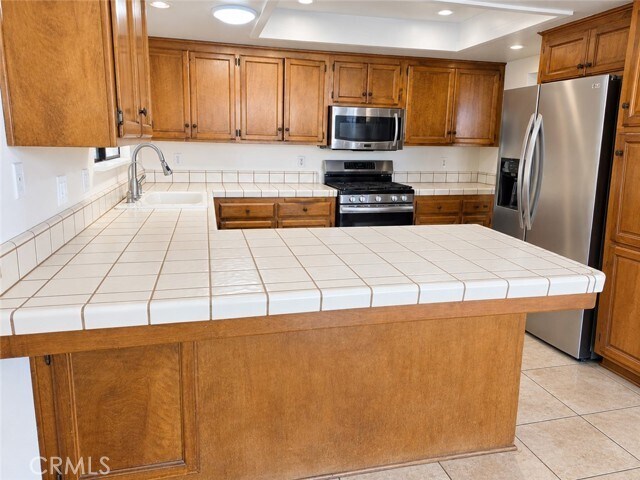Building Photo - 696 Tilia St