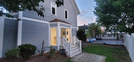 Building Photo - 9 Etna St