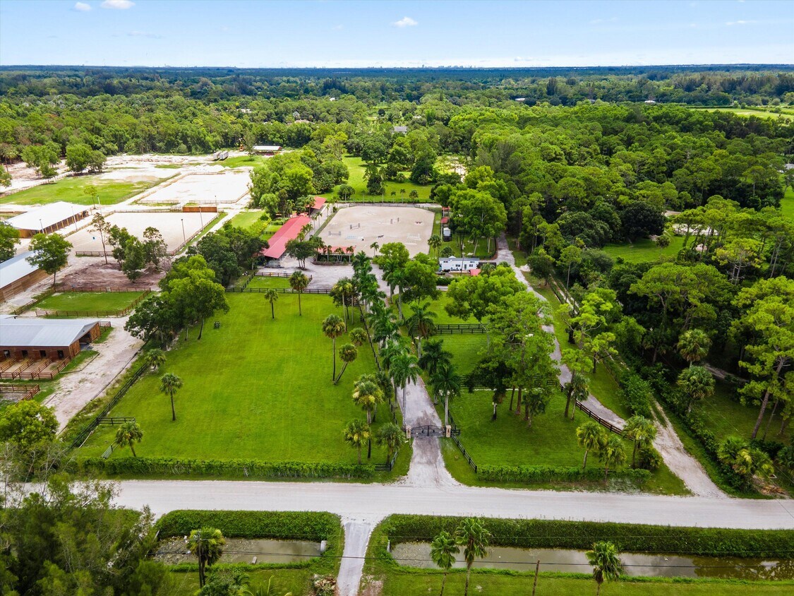 Foto principal - 3570 B Rd