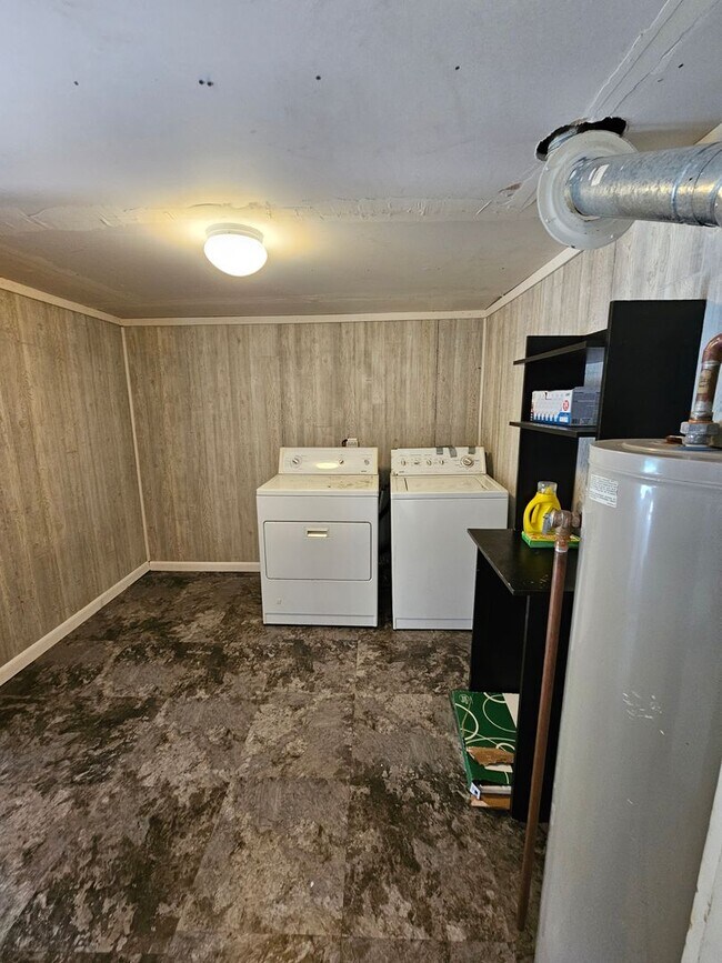 Foto del edificio - 3 BED | 1 BATH | SINGLE-LEVEL HOME | STURGIS