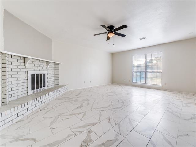 Foto del edificio - 420 Rockcrest Dr