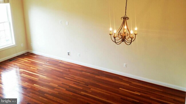 Foto del edificio - 557 Cedar Spring St