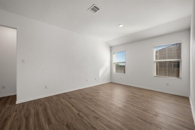 Building Photo - 3206 Dusted Daisey St