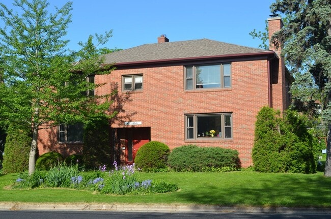 Building Photo - 501 Shepard Terrace