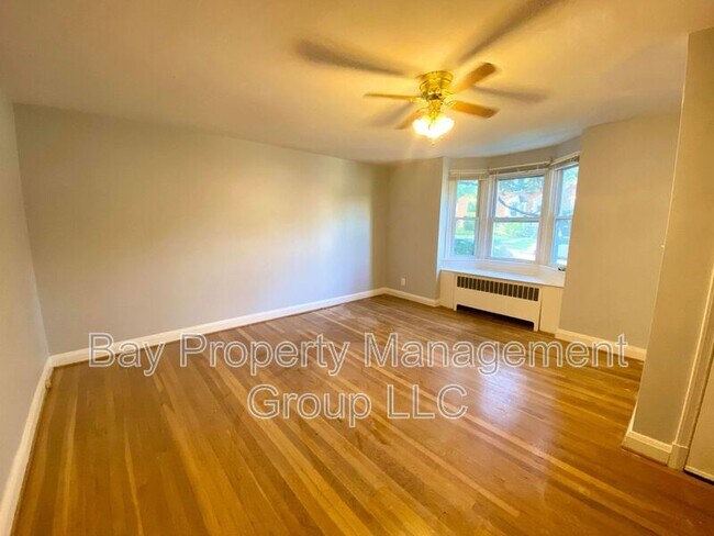 Building Photo - 6125 Parkway Dr
