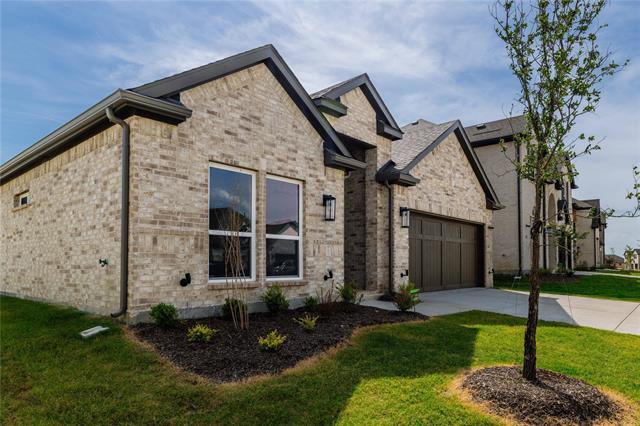 Foto del edificio - 6104 Lake Brook Dr