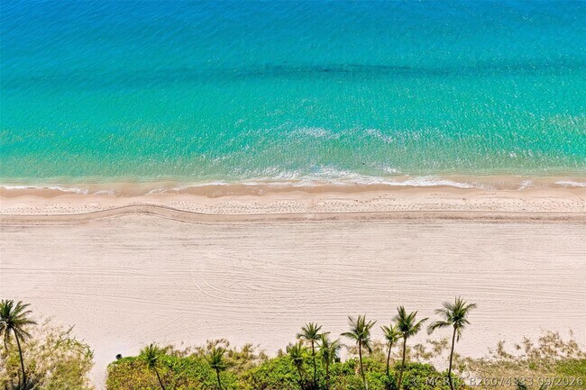 Foto del edificio - 2110 N Ocean Blvd