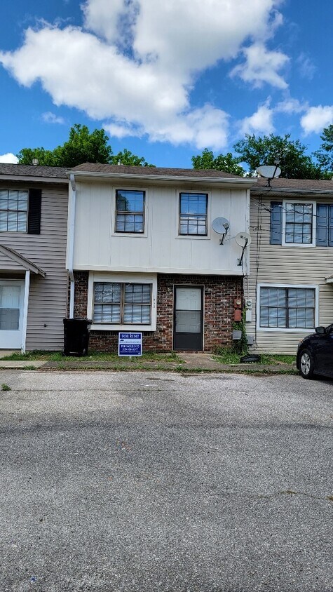 Primary Photo - 2 Story Townhome