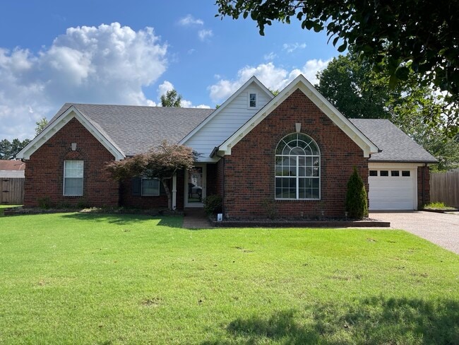 Building Photo - 1492 Howling Dr