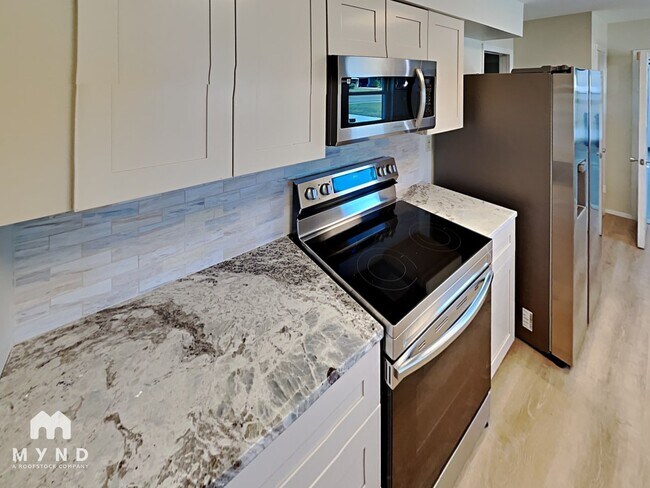 Building Photo - 1511 W Del Webb Blvd