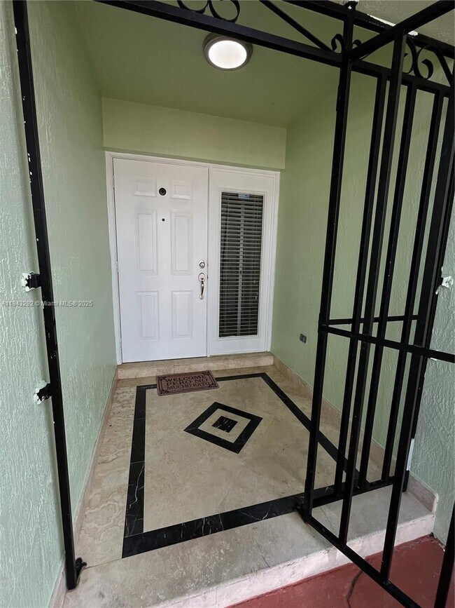 Foto del edificio - 27921 SW 134th Pl