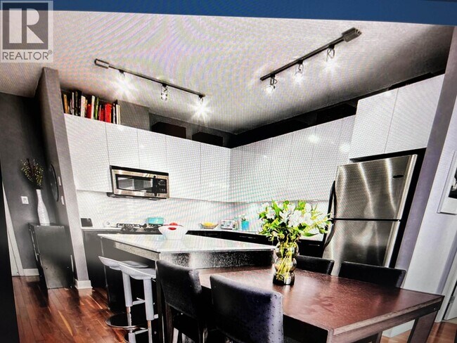 Photo du bâtiment - 2828 Yew St