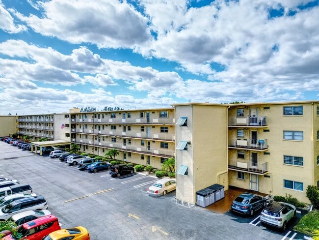 Foto del edificio - 2615 NE 3rd Ct