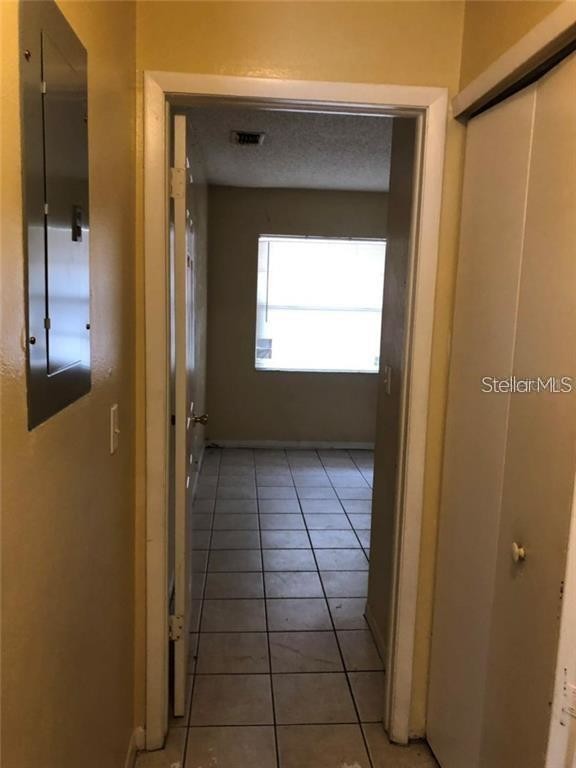 Foto del edificio - 1503 E Linebaugh Ave
