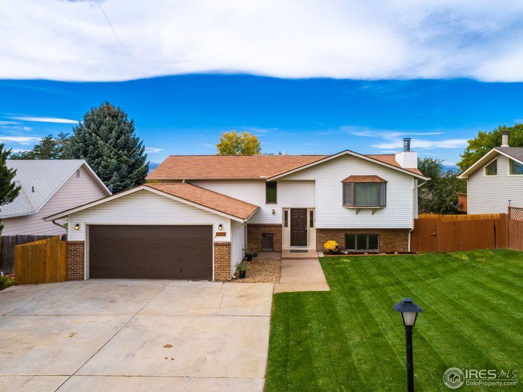 Photo - 1319 Alpine St