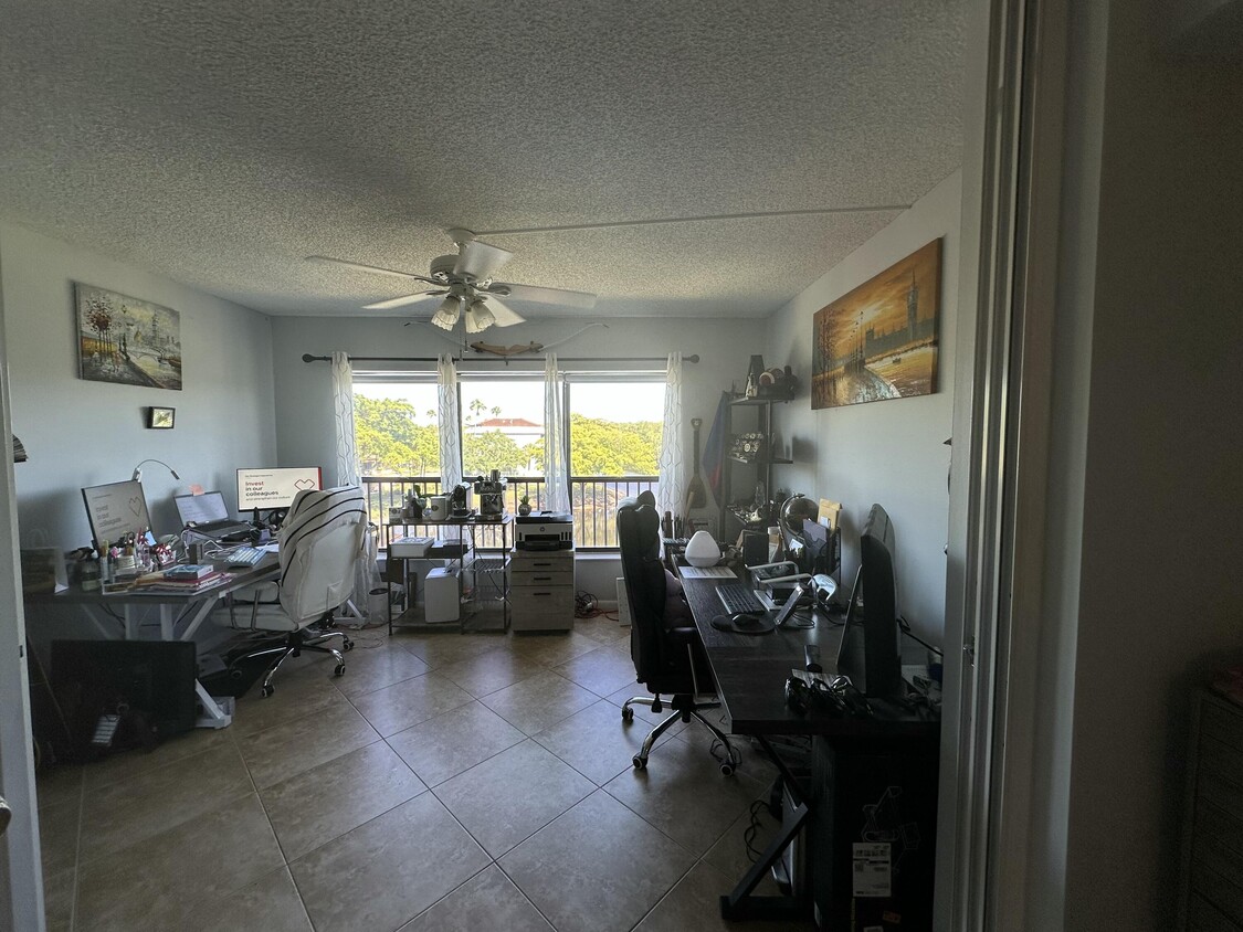 Primary Photo - 3050 NW 42nd Ave