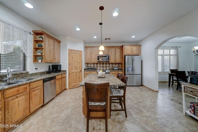 Building Photo - 6502 N 81st Pl