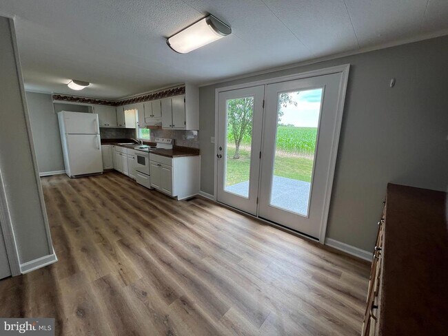 Foto del edificio - 8318 Woodville Rd