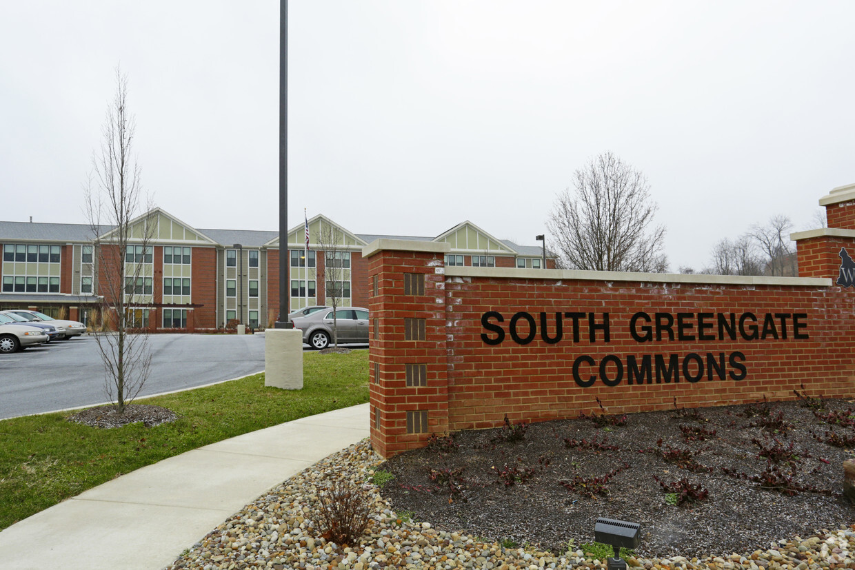 Building Photo - South Greengate Commons