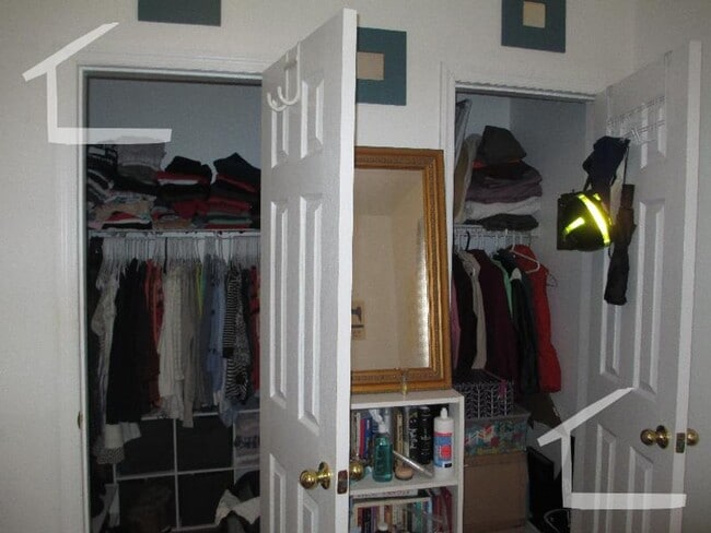 Building Photo - 3 bed in lower allston